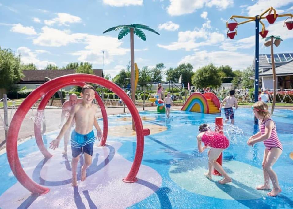Отель Haven Thorpe Park, Клиторпс Экстерьер фото